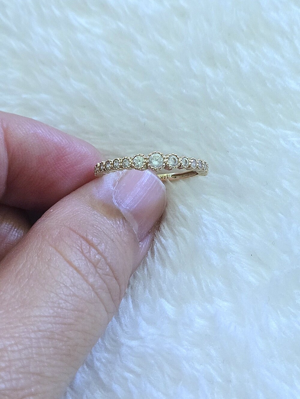 Dainty 14K Gold💛 Ring💍 with Fifteen Graduated Lab🧪 Created Diamonds💎 - Picture 14 of 16
